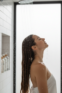 4. Work through lengths and rinse well into water.